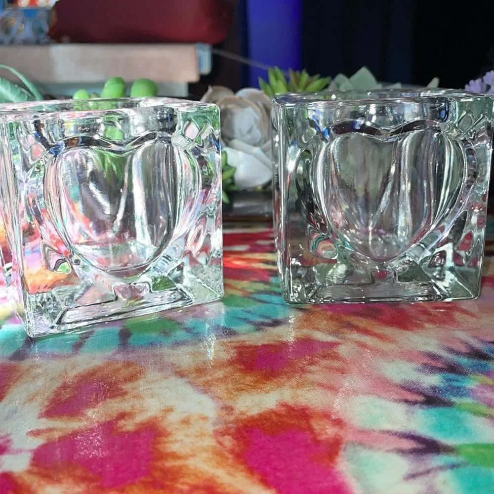 ❤️❤️ SET-2 VINTAGE T light  heart inset  glass candle holders 2.75” square